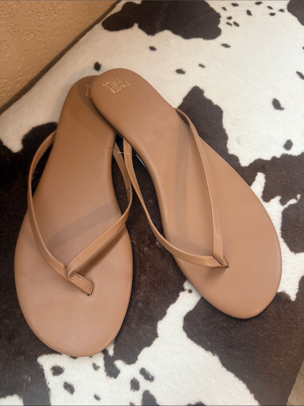 NWT Time and Tru Tan Minimalist Thong Sandals